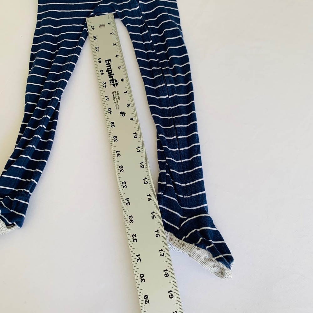 Members Mark Boys 5T Navy Blue Striped Dinosaur Skateboard Footed Sleeper PJs - Picture 8 of 9